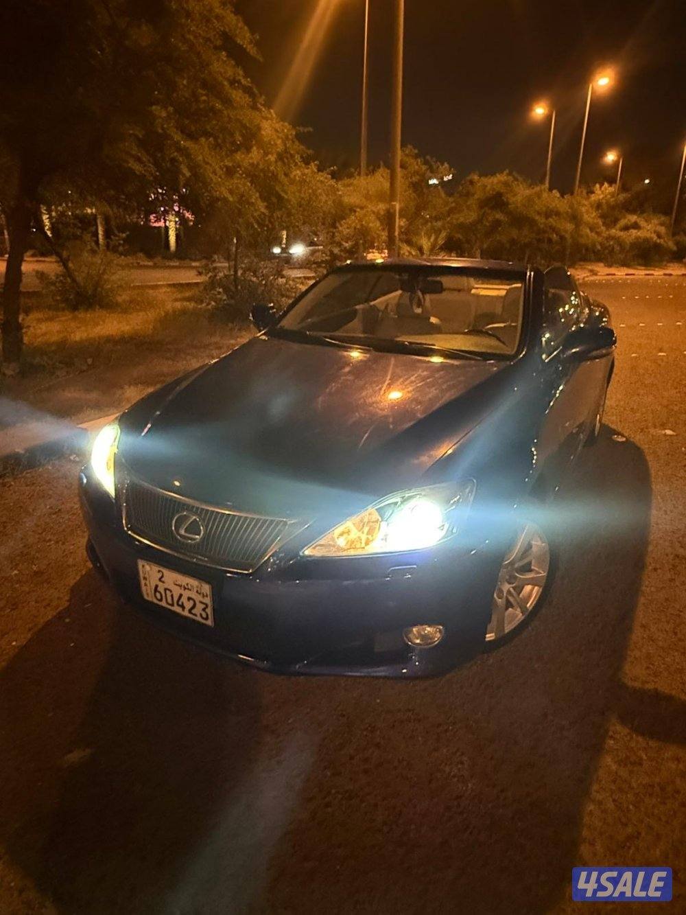 للبيع لكزس is300c كشف موديل ٢٠١٠ بحاله ممتازه شرط الفحص قير مكينه شاصي1