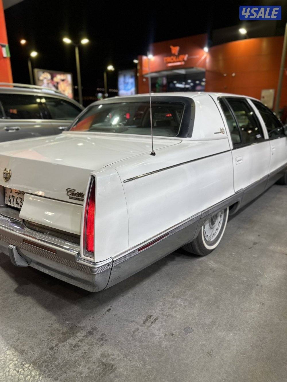 كاديلاك فليتوود بروقهام 19959