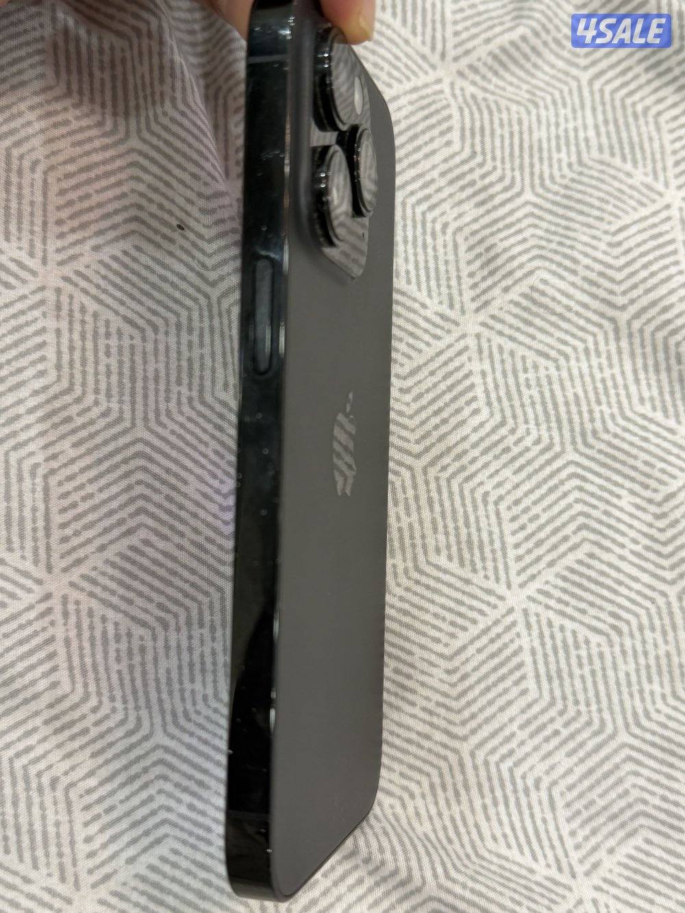 للبيع ايفون 14 برو اسود 256 قيقا2