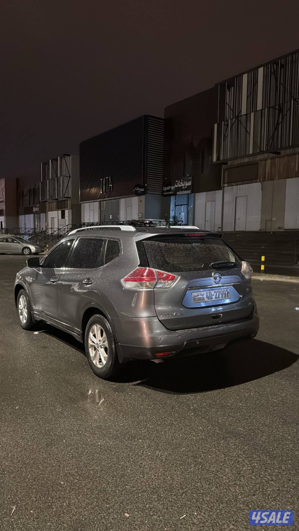 للبيع جيب نيسان اكس تريل0