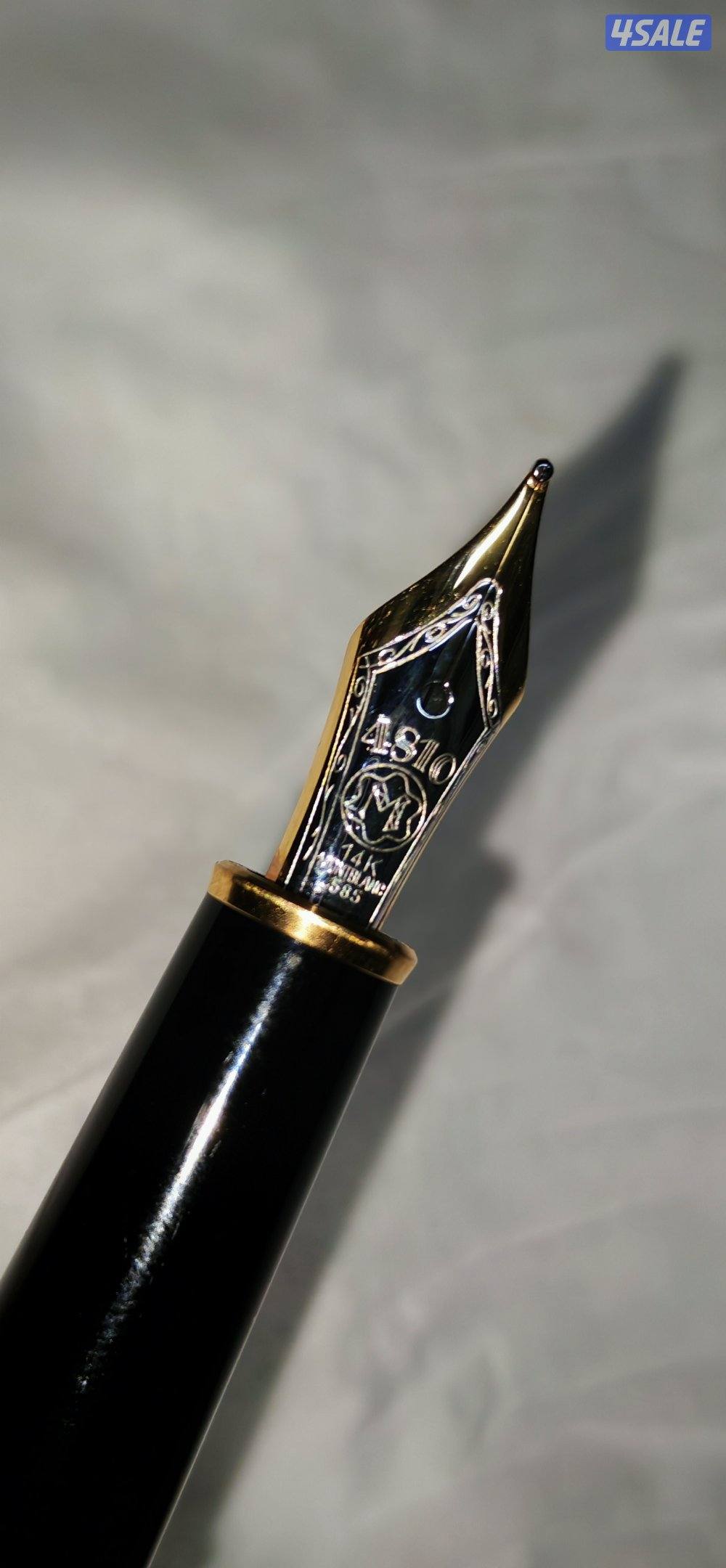 قلم مونت بلانك اصلي ذهب لم يستخدم بحالة الجديد0