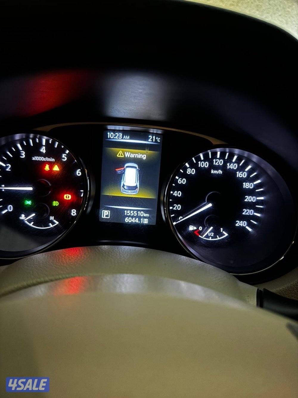 للبيع جيب نيسان اكس تريل4