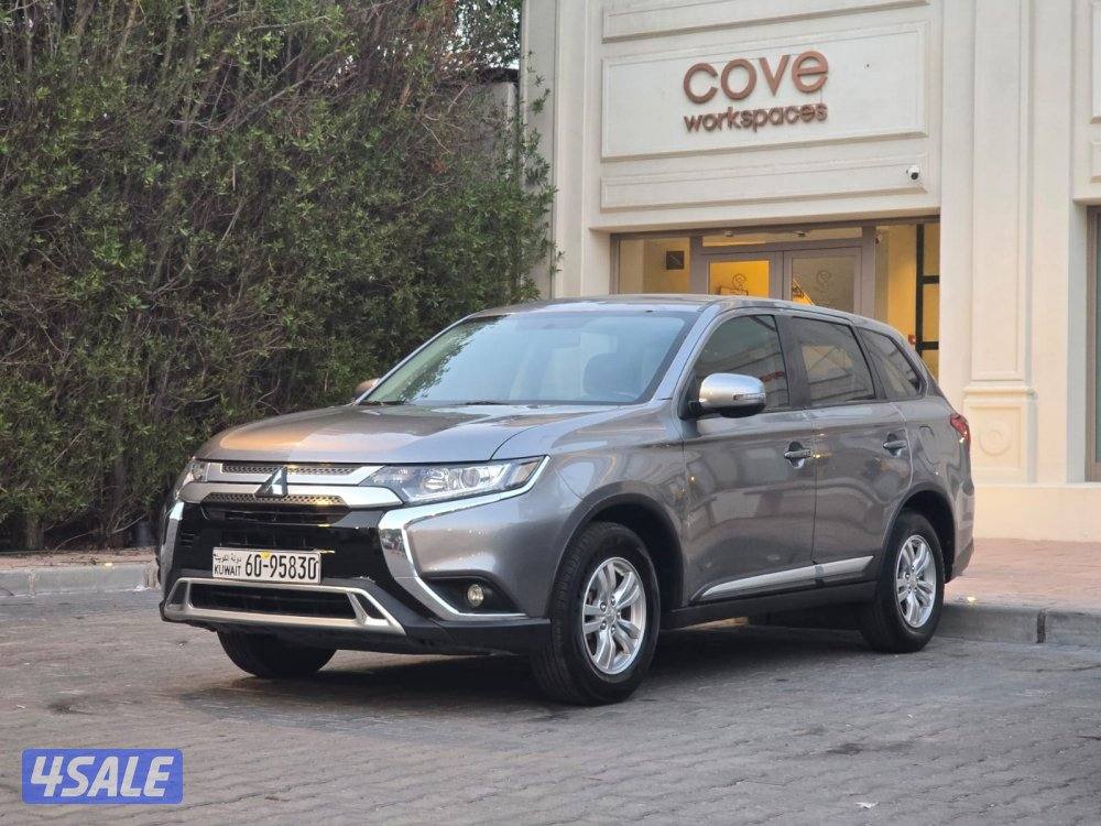 للبيع جيب أوتلاندر ميتسوبيشي موديل 20222