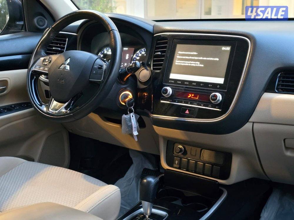 للبيع جيب أوتلاندر ميتسوبيشي موديل 20227