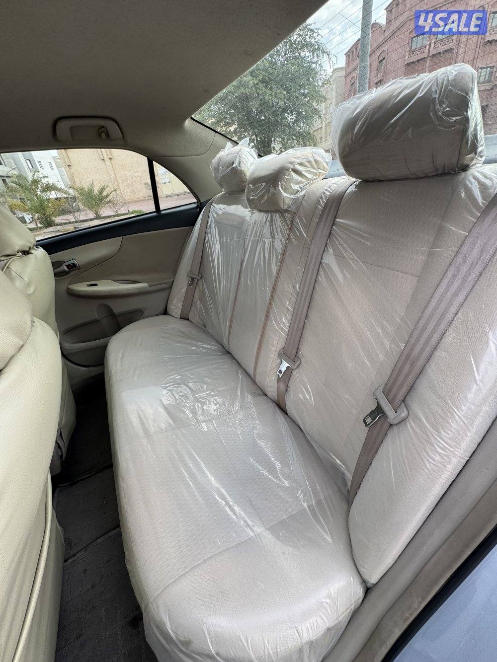 كورولا 2013 XL 1.6 بحالة ممتازة8