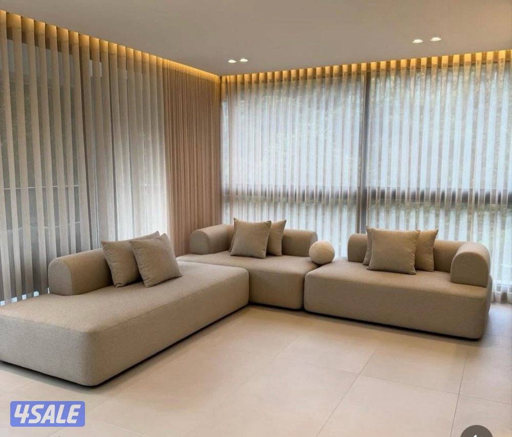 تنجيد وتفصيل مساند وديوانيات وجلسات ومطارح وكل الستاير الحديثه وسجاد ق2