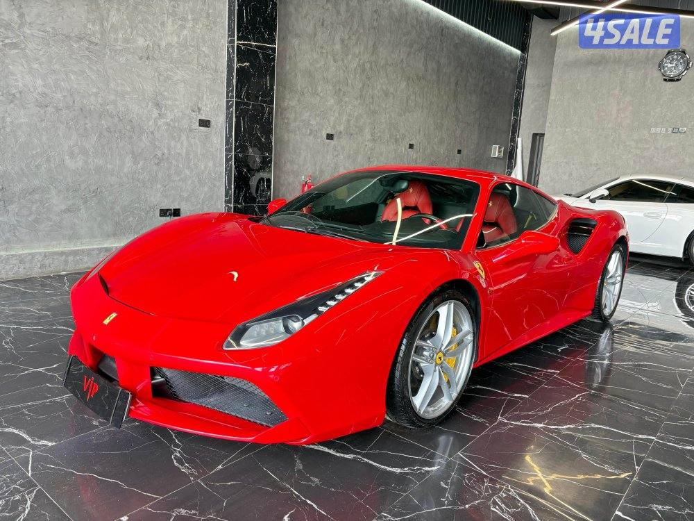 فيراري 488 GTB0