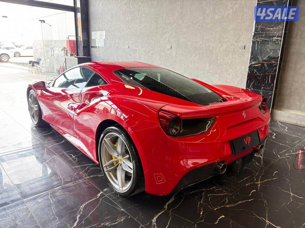 فيراري 488 GTB5