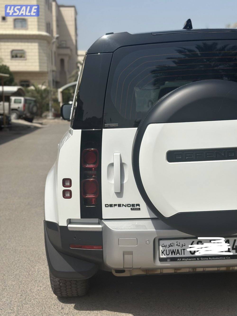 للبيع دفندر ٢٠٢٢ نظيف جدا تحت الكفالة5