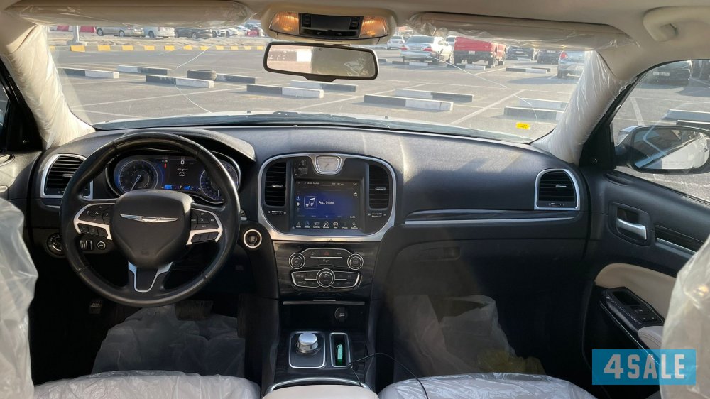 للبيع كرايسلر  c300   موديل 20155