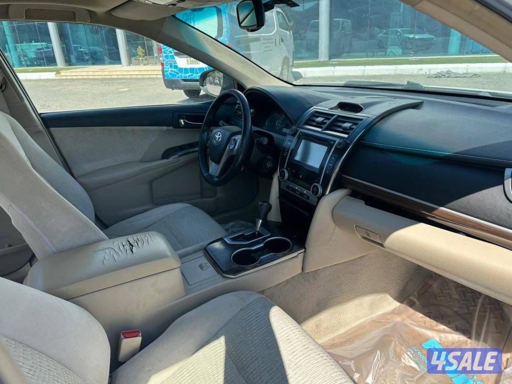 للبيع تايوتا كامري طراز 2013 فتحة6