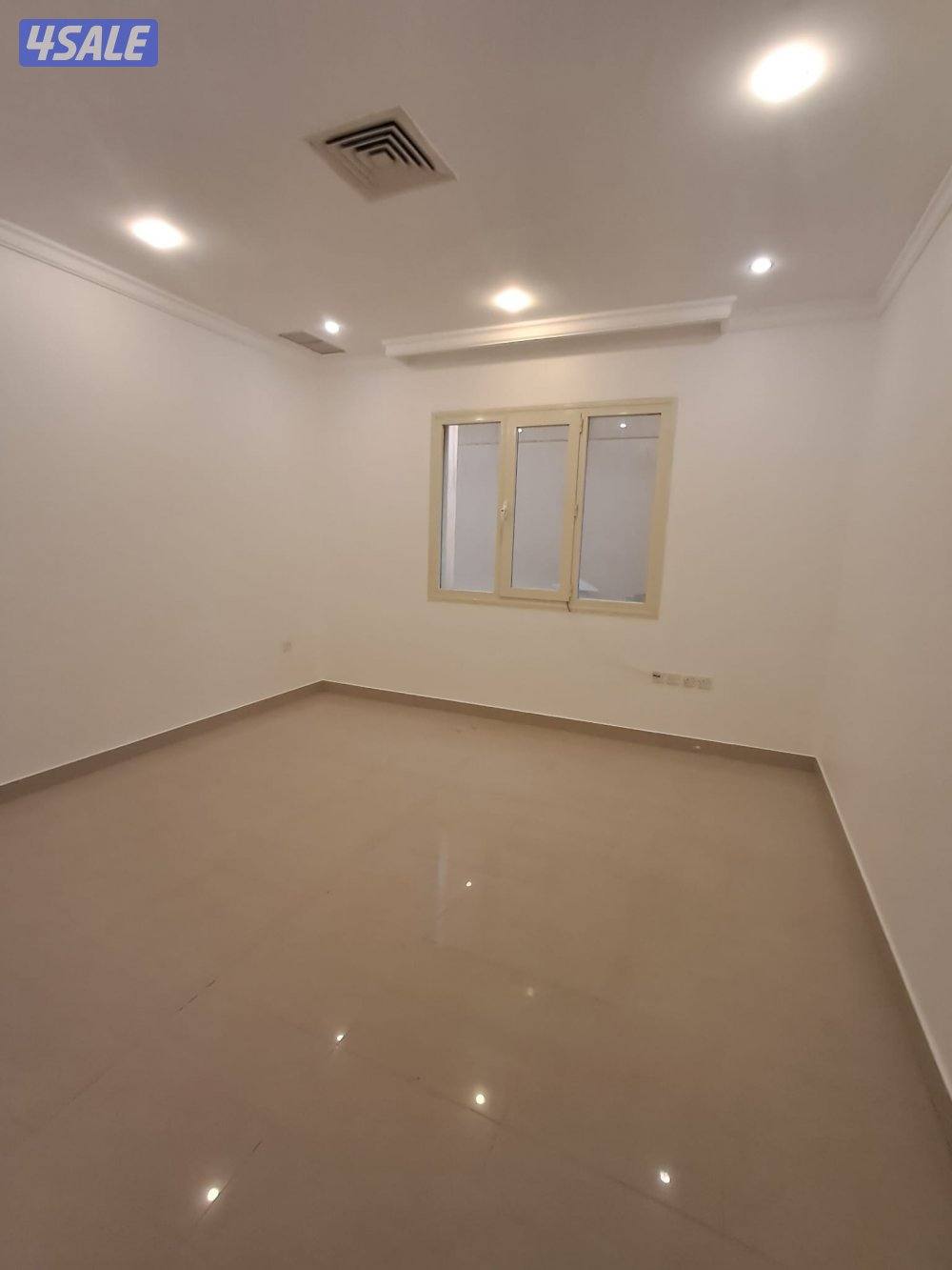 للايجار قسيمه فى صباح الاحمد وبيت حكومى ودور ارضى0