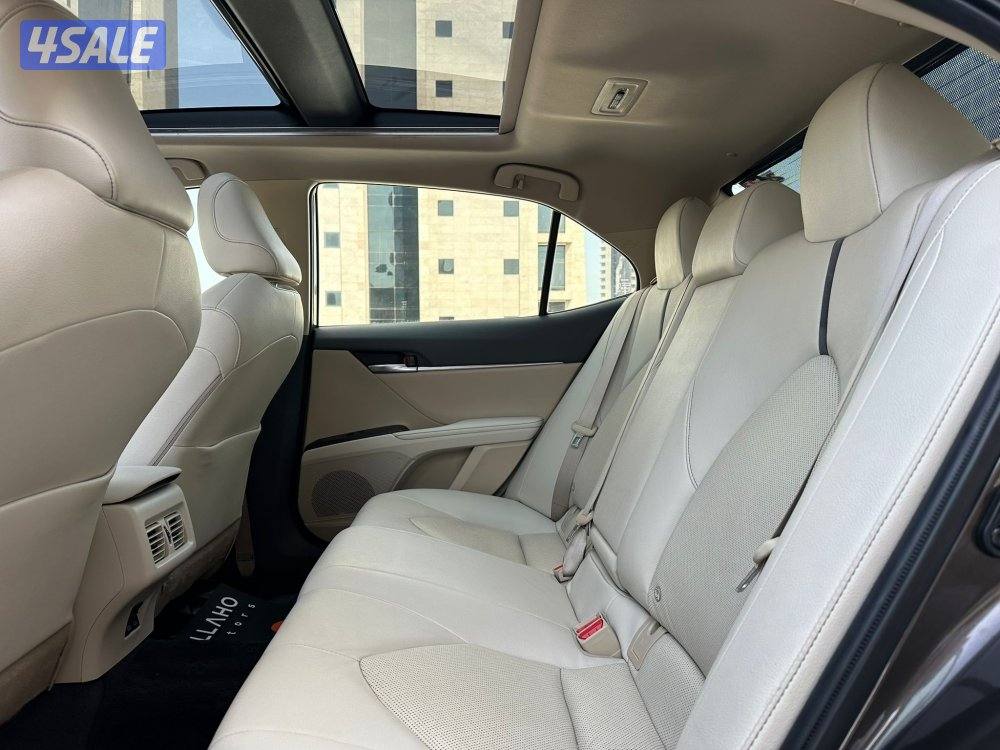 كامريV6 LIMITED EDITION موديل2023 عداد41الف وارد الساير9