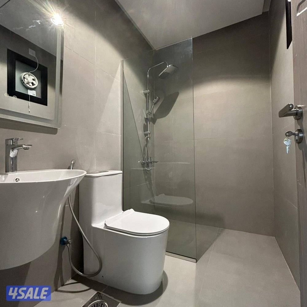 شقة نصف مفروشة بإطلالة بحرية للإيجار في ضاحية حصة المبارك4