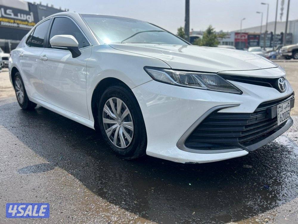 تويوتا كامرى LE موديل 2020 ماشى 91.000 k.m  وارد الساير1