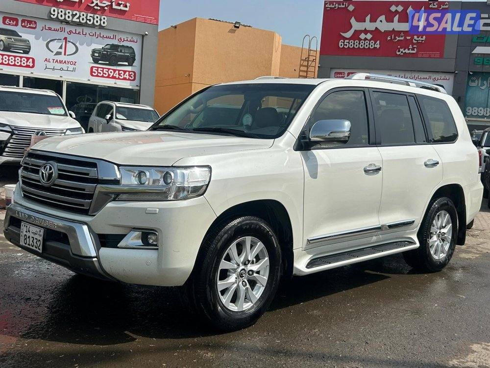 تويوتا لاند كروزر GX.R-V8 موديل 2016 ماشى 341.000  k.m  وارد الساير0