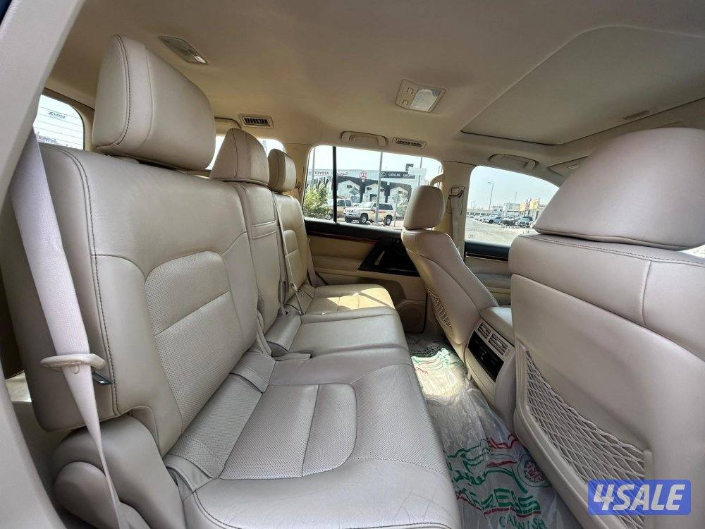 تويوتا لاند كروزر GX.R-V8 موديل 2016 ماشى 341.000  k.m  وارد الساير4