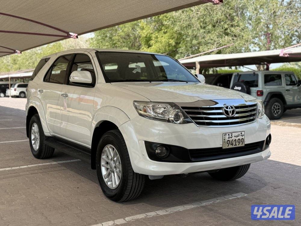 فورتنر V4 بحالة الوكالة صبغ الوكالة بالكامل2