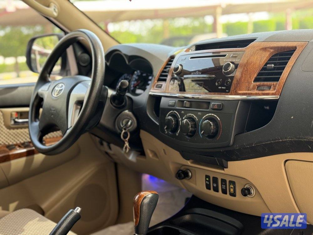 فورتنر V4 بحالة الوكالة صبغ الوكالة بالكامل6