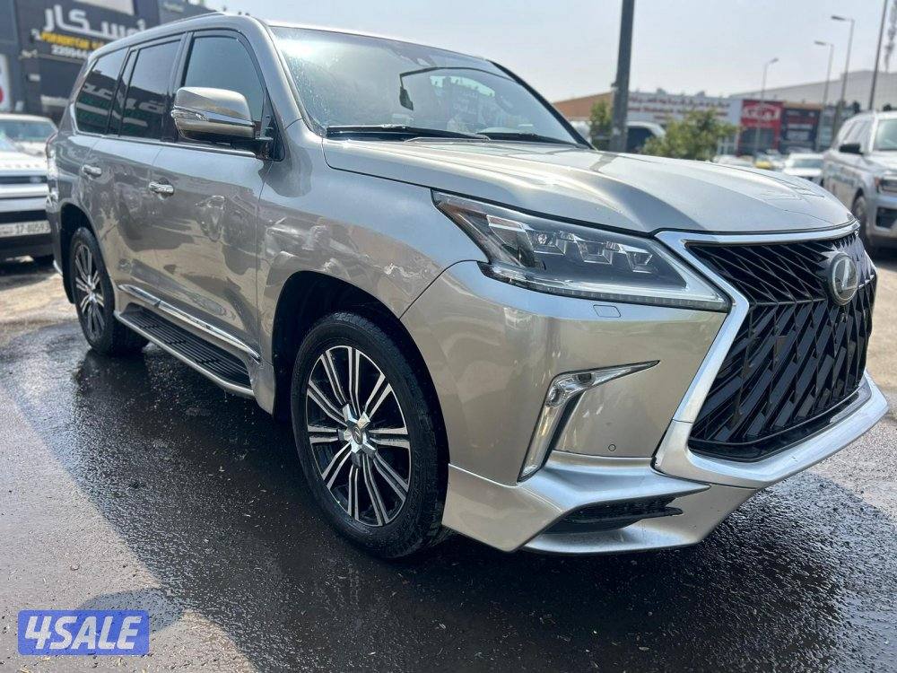لكزس LX570 درجه اولى موديل 2016 ماشى 317.000 k.m وارد الخليج .1