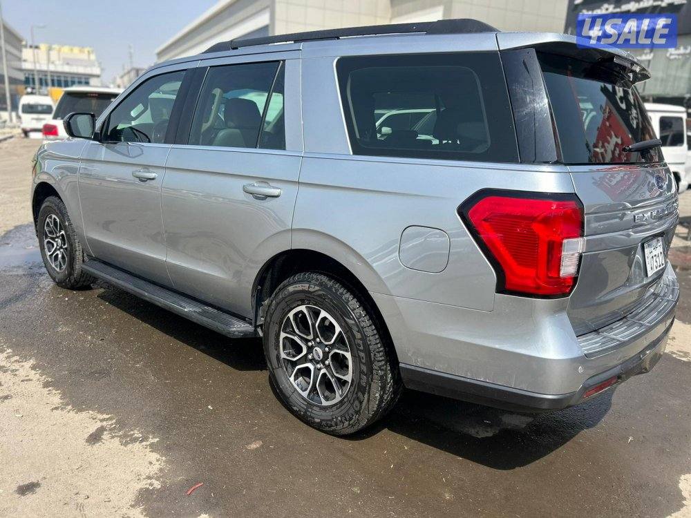 فورد اكسبديشن موديل 2022 ماشي 111.000 k.m وارد الغانم2