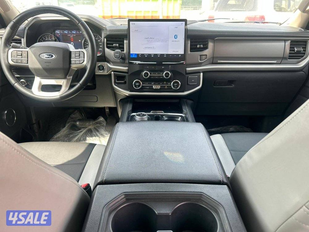 فورد اكسبديشن موديل 2022 ماشي 111.000 k.m وارد الغانم7