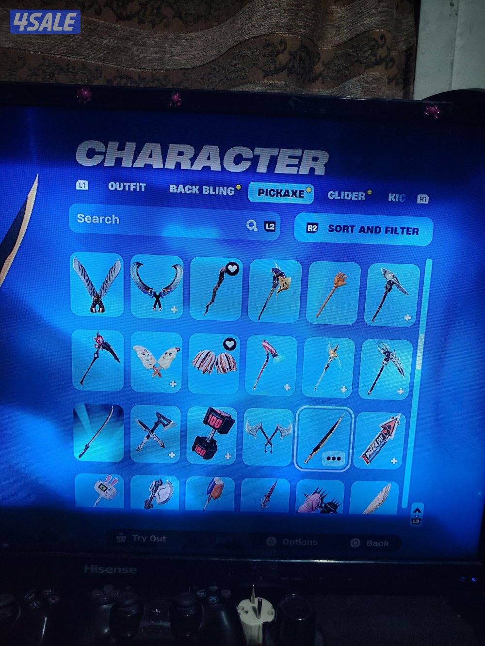 حساب فورت نايت فيه 1600 فيبوكس و 183 سكن و 224 اكس و 148 رقصه ز ترافيس2