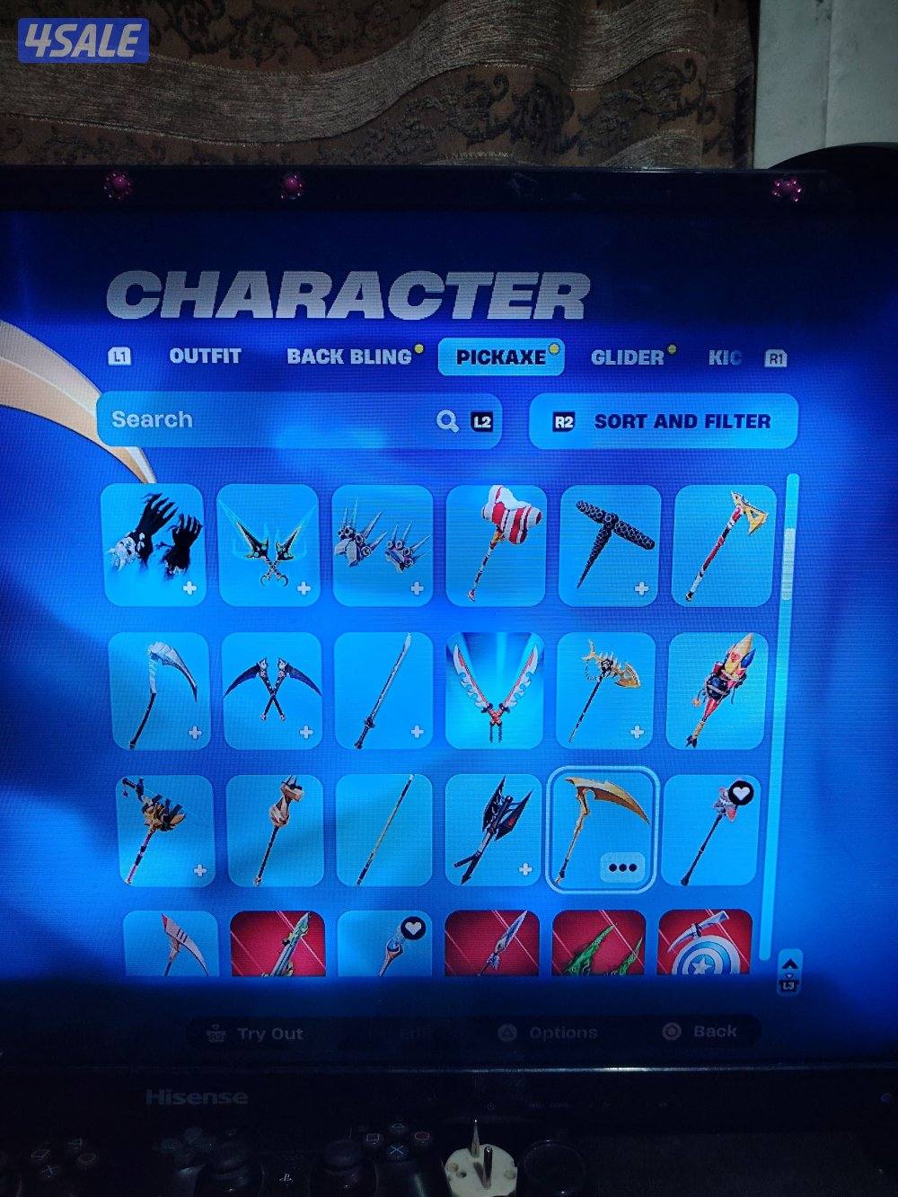 حساب فورت نايت فيه 1600 فيبوكس و 183 سكن و 224 اكس و 148 رقصه ز ترافيس4