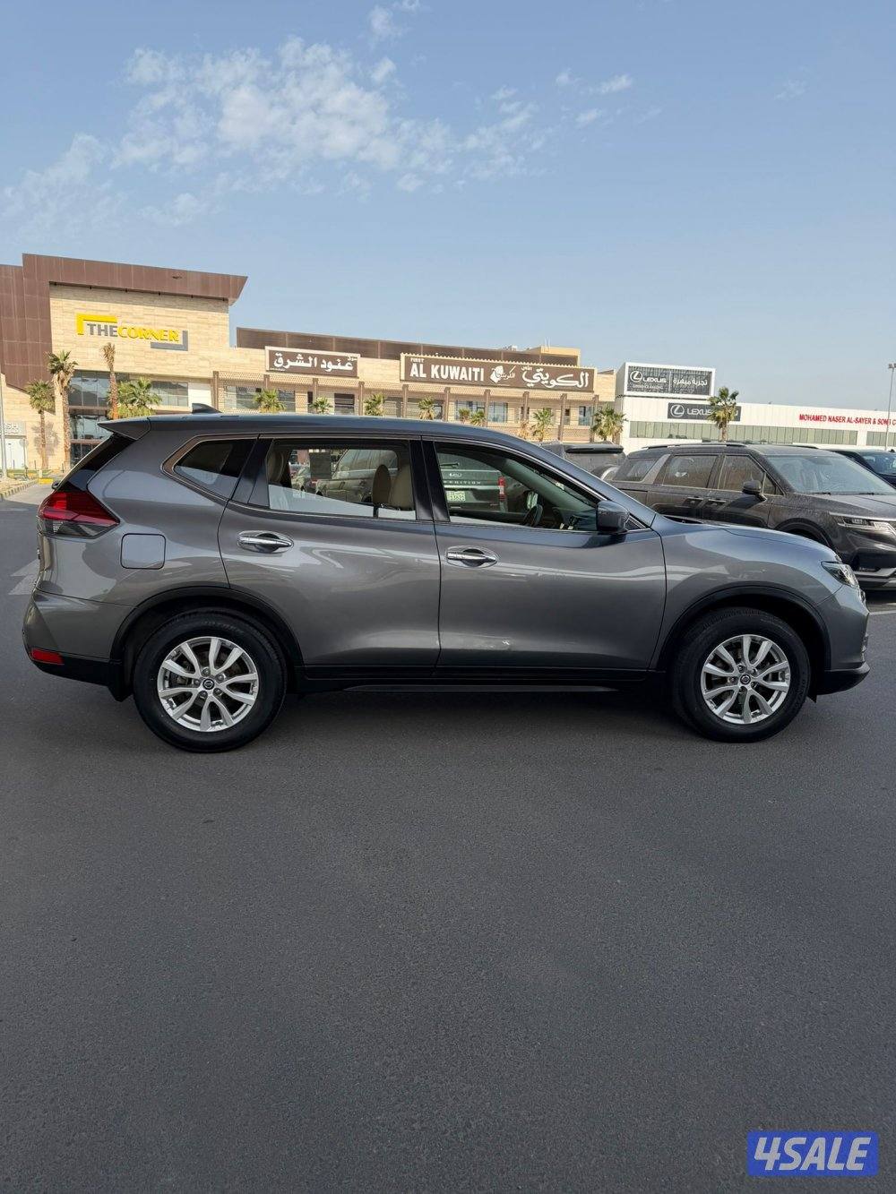 للبيع جيب نيسان اكس تريل1