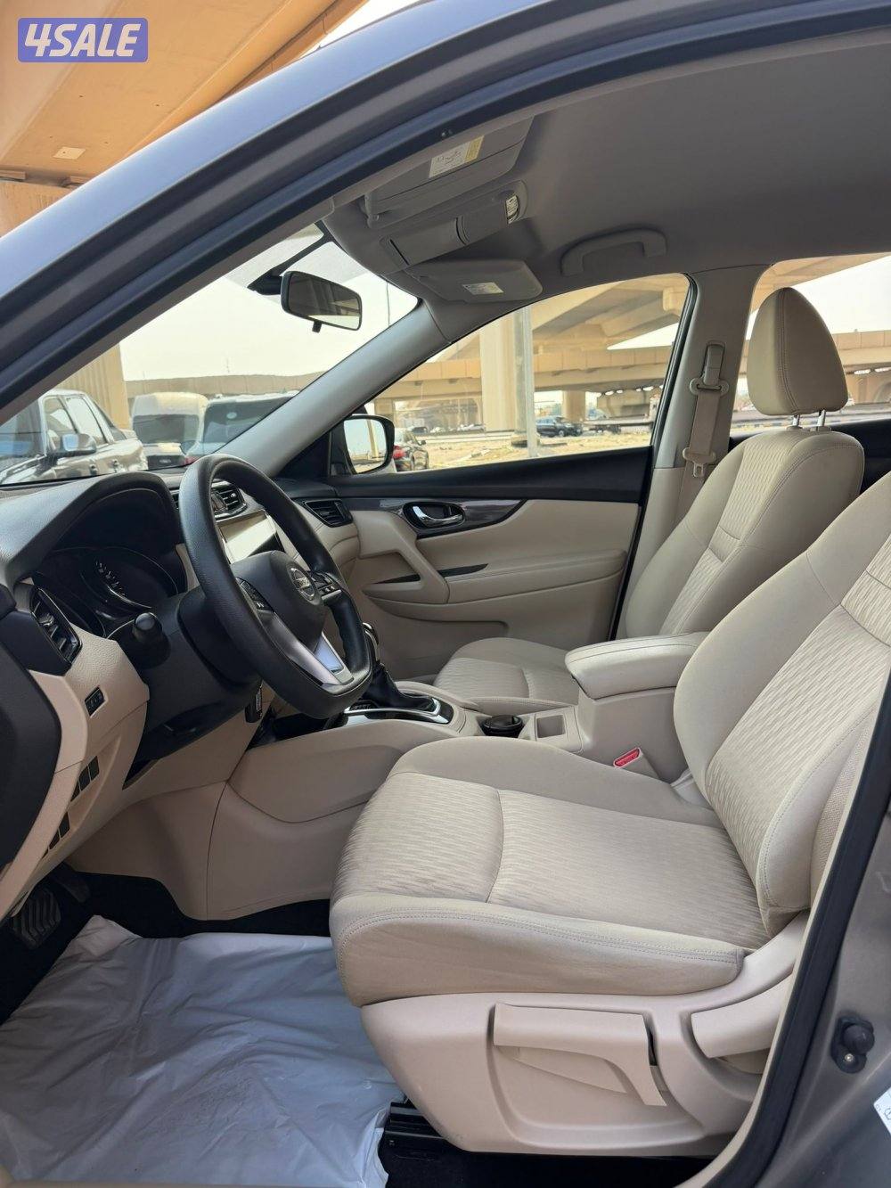 للبيع جيب نيسان اكس تريل8