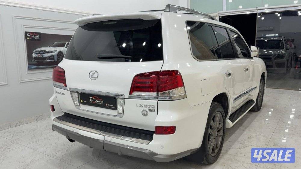 للبيع جيب لكزس سبورت 20153