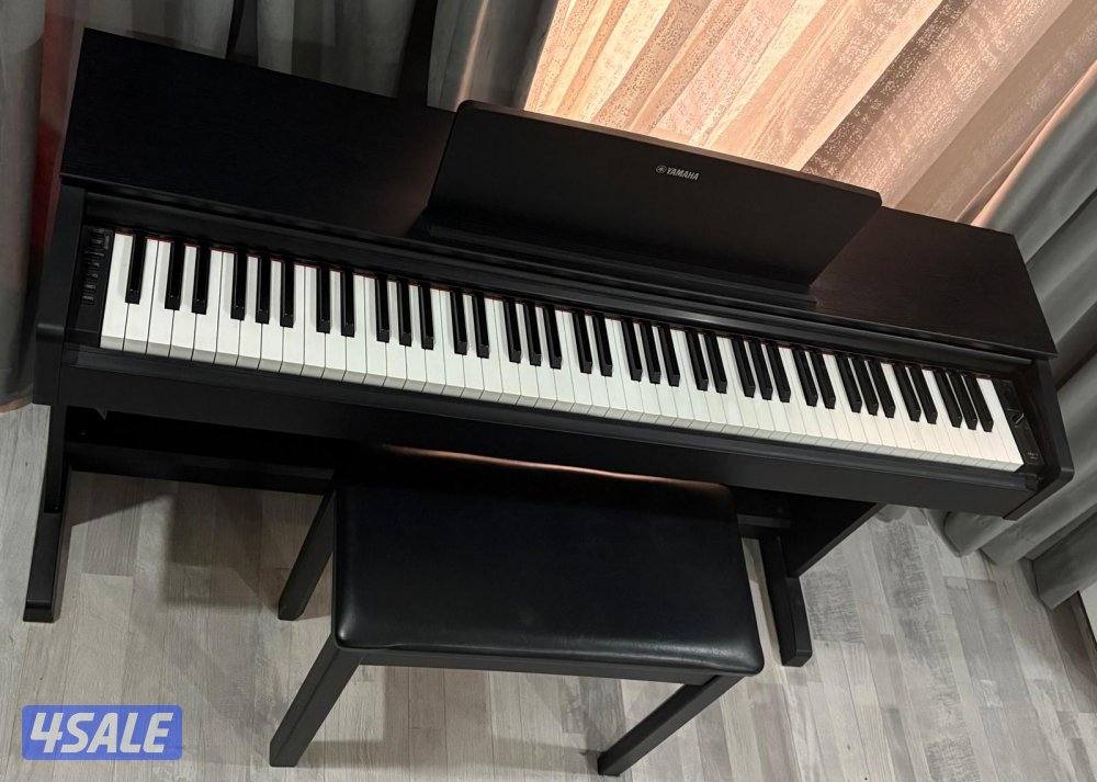 بيانو YDP-143B1
