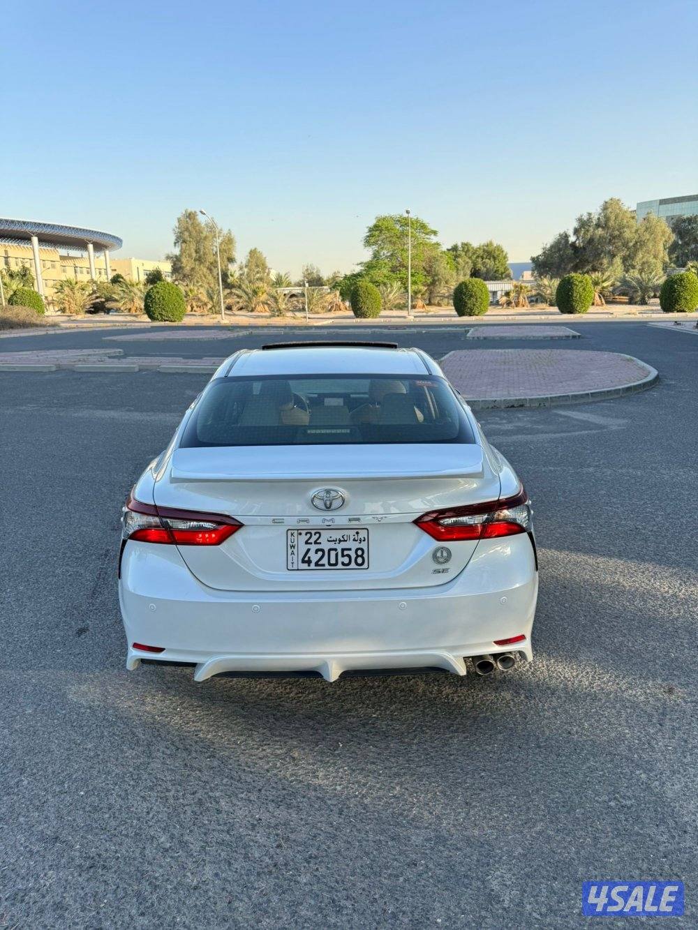 كامري 2024 ماشي 14 الف صبغ الوكاله اعلى فئه تحت الكفاله سيرفيس مجاني4