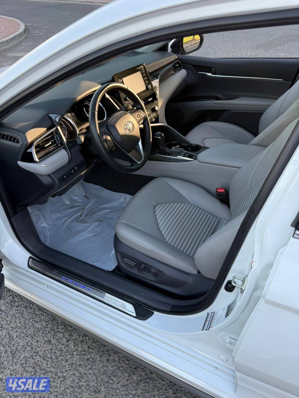 كامري 2024 ماشي 14 الف صبغ الوكاله اعلى فئه تحت الكفاله سيرفيس مجاني7