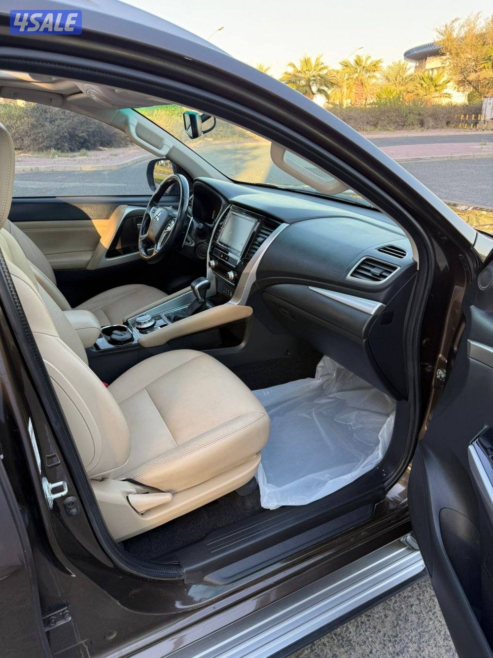 مونتيرو 2020  اعلى فئه بالوكاله فتحه وجلد وكاميرا 360 سيرفيس منتظم8