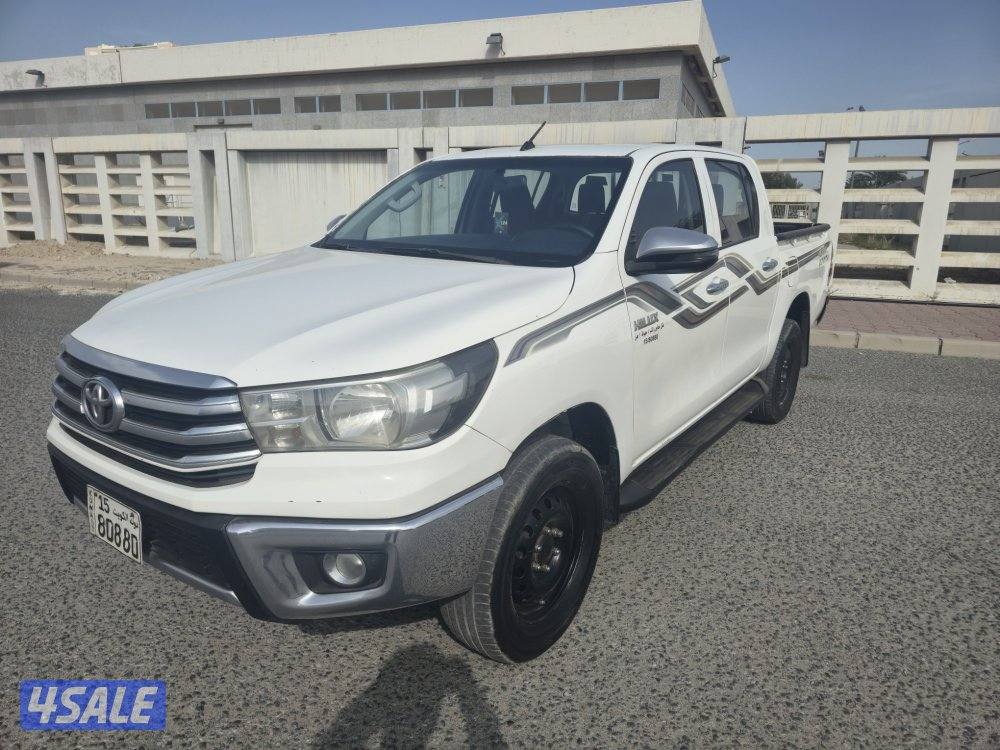 Toyota Hilux pick-up 2018 4x4 manual ( 73000 km )2