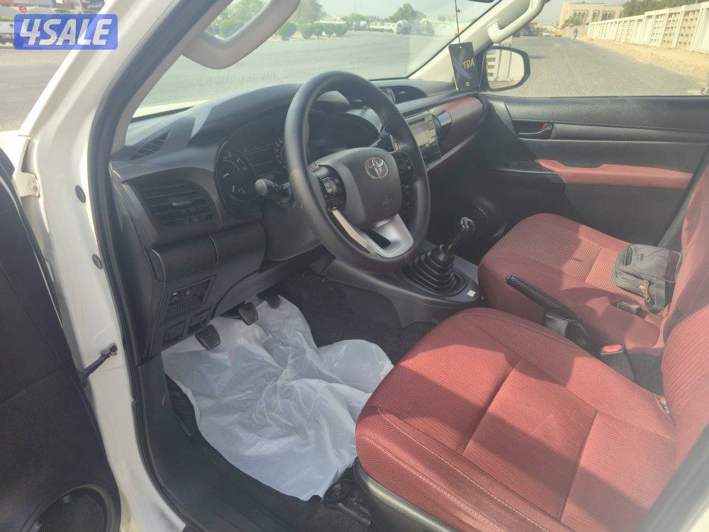 Toyota Hilux pick-up 2018 4x4 manual ( 73000 km )15