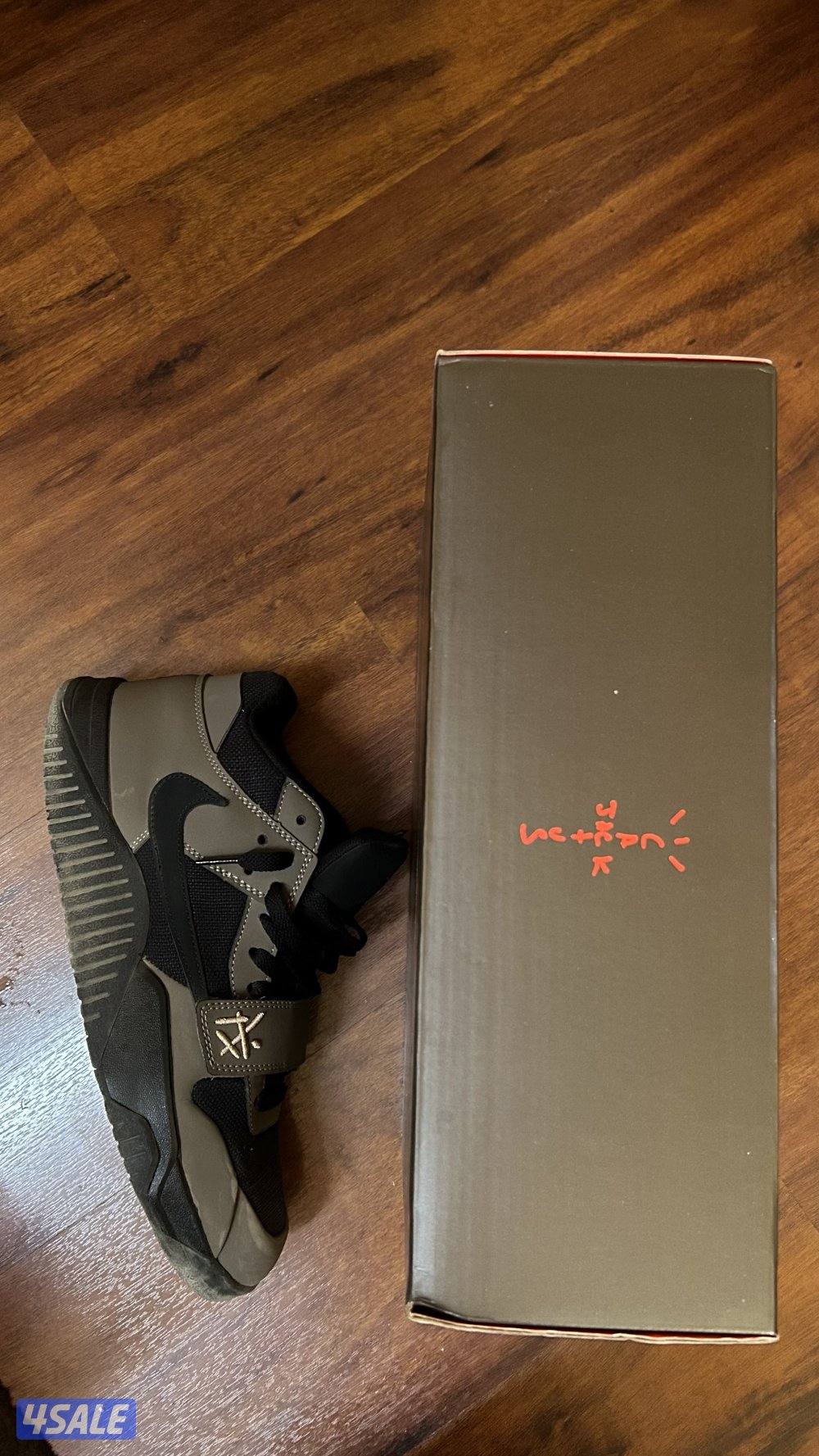 Air jordan 1 travis scott reverse mocha (negotiable price)4