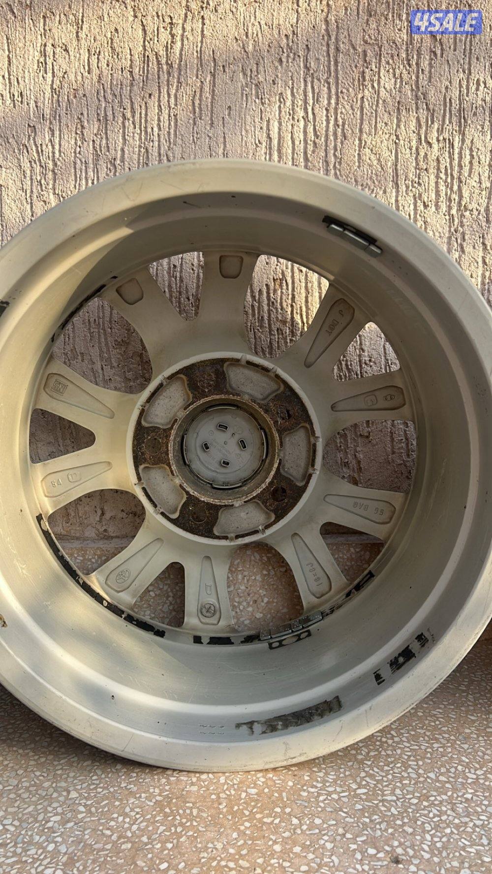 للبيع رنقات لاند8