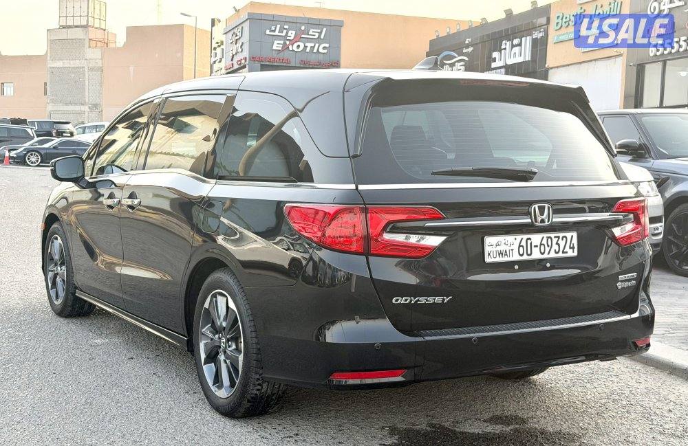 هوندا اوديسي تورينغ 2022 تحت الكفالة5