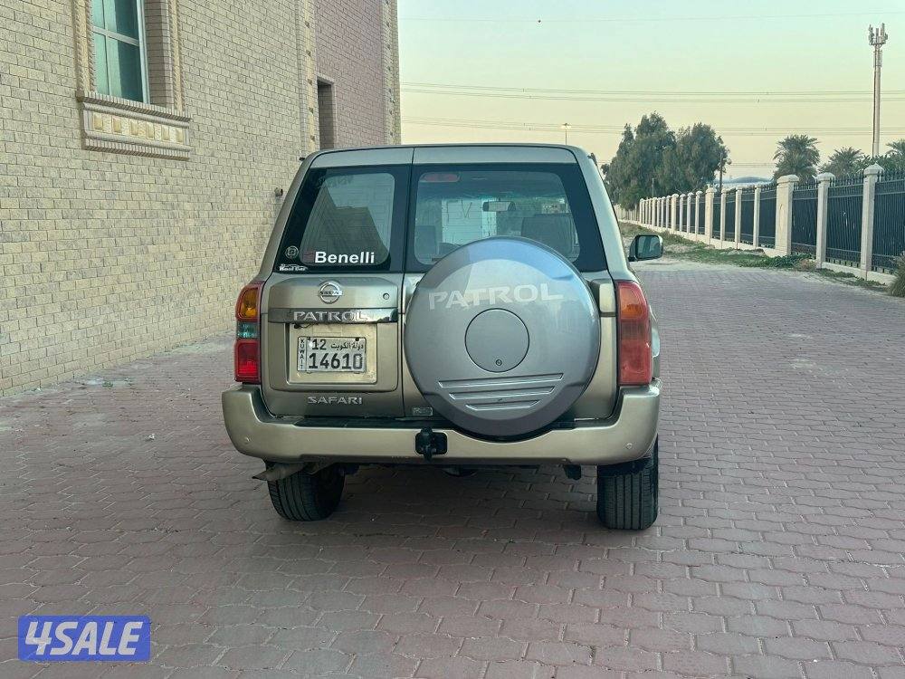 للبيع نيسان فتك موديل ٢٠٠٨4