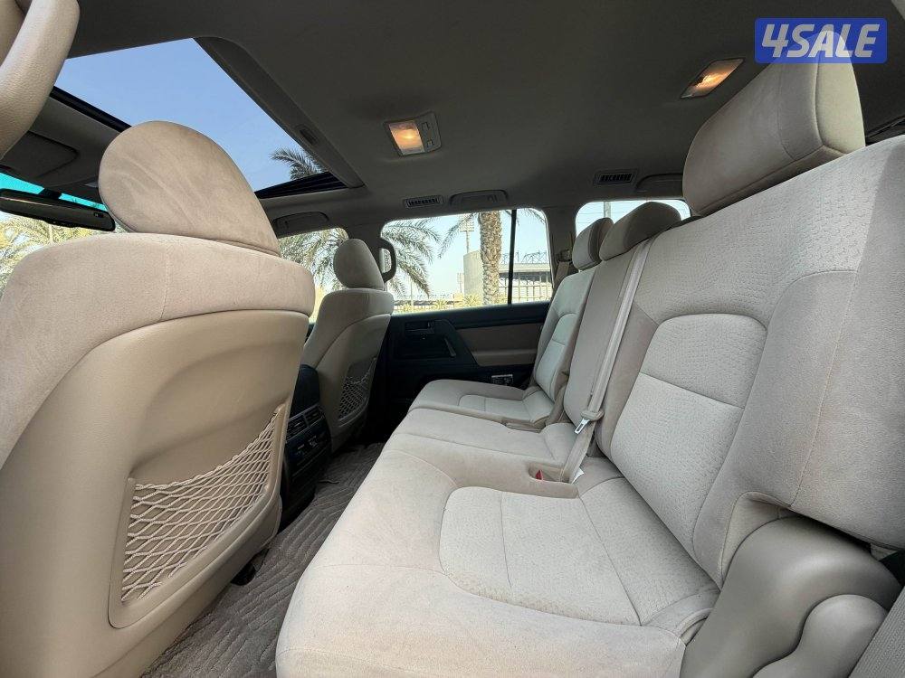 لاند كروزر GX.R عداد قليل 97 الف كم مخزن بحالة المصنع شرط الفحص10