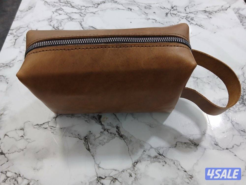 حقيبة جلد طبيعي فاخر - Hand Made من جلد Pull-Up الاصلى0