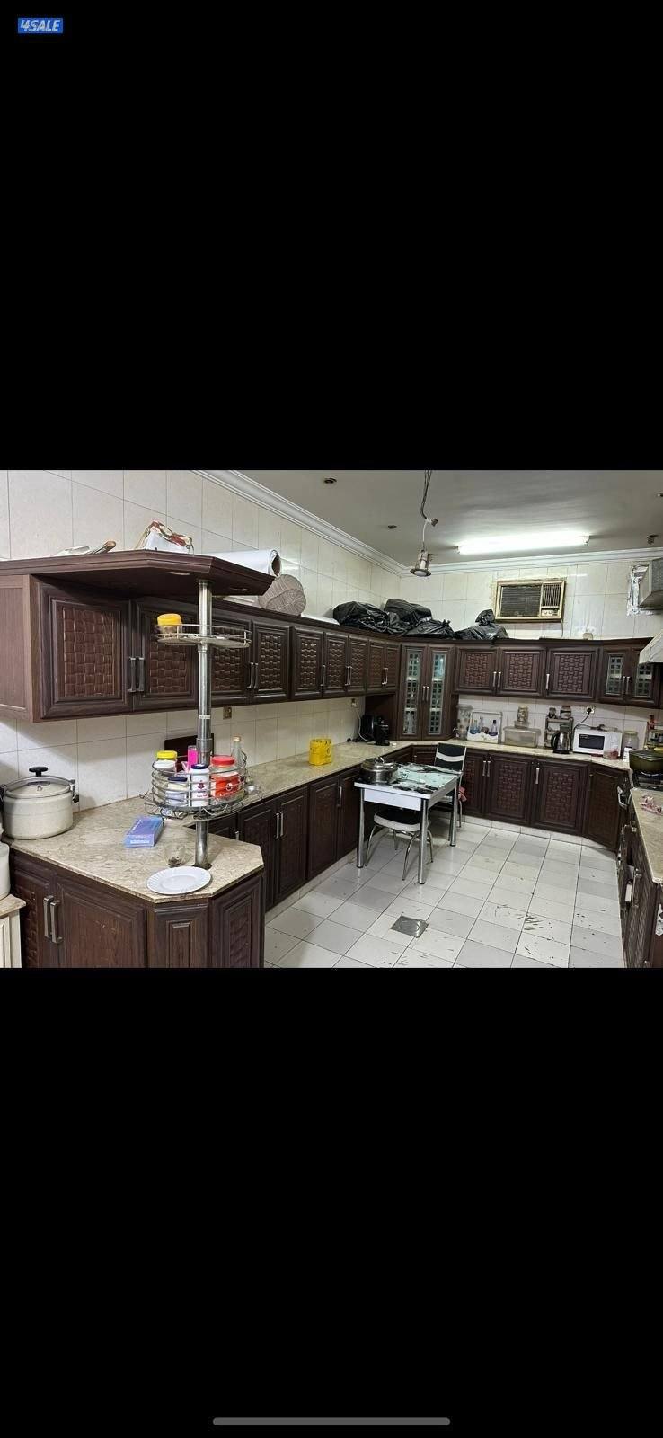 نشتري جميع الأثاث المستعمل ديوانيات شرقيه قنفات كنب الصاله كراسي المكت0