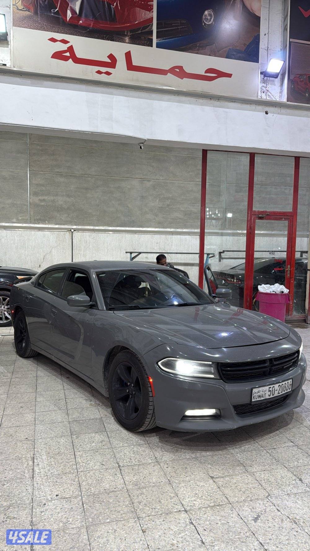 للبيع تشارجر ٢٠١٧ صبغ الوكاله ٦ سلندر عداد ٣٢٠ الف شرط الفحص1