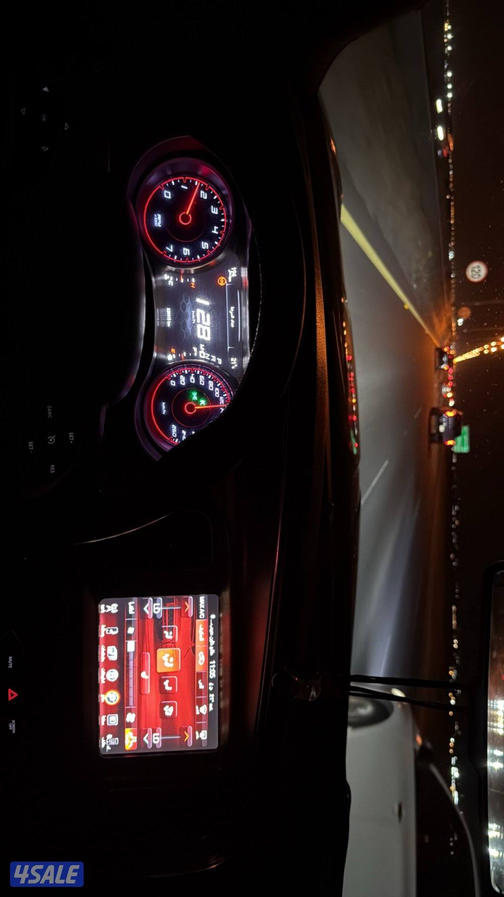 للبيع تشارجر ٢٠١٧ صبغ الوكاله ٦ سلندر عداد ٣٢٠ الف شرط الفحص4