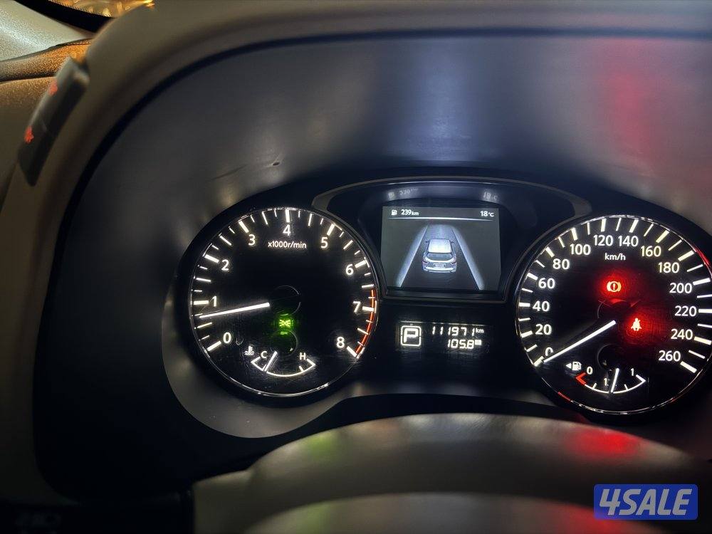 Nissan pathfinder 2014 full option  بحالة ممتازة4