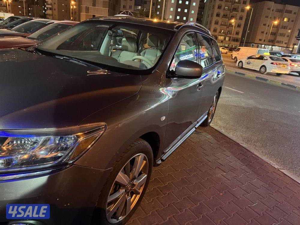 Nissan pathfinder 2014 full option  بحالة ممتازة7