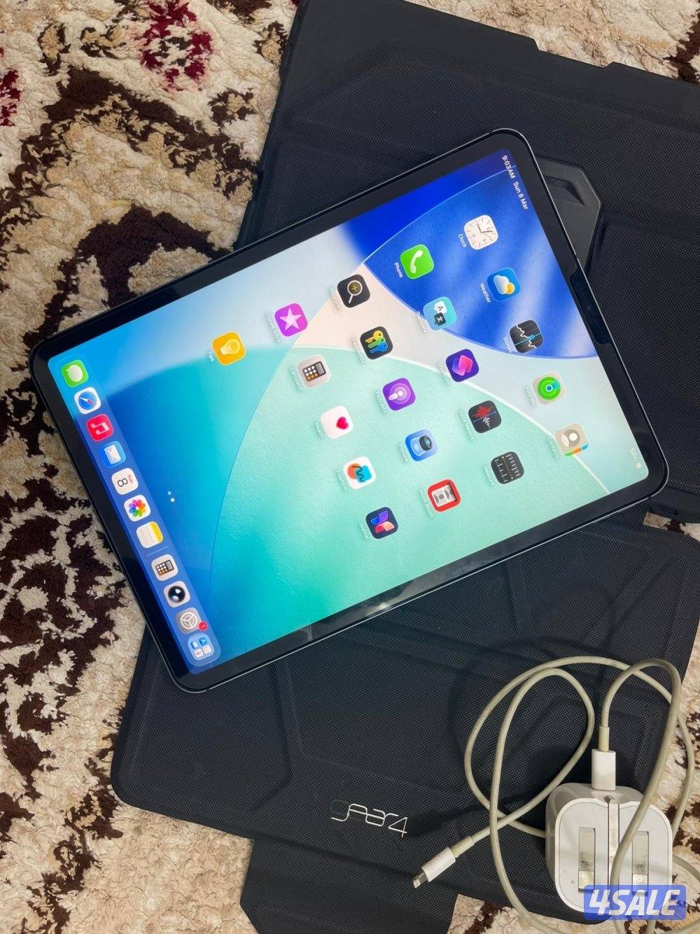 ايباد برو 11 انش 512 غيغا نظيف حيل مع الكفر والشاحن4