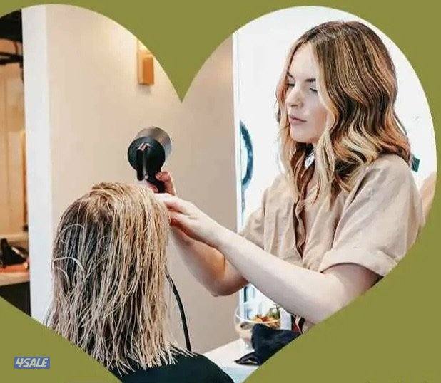 مطلوب عامل في صالون نسائي An experienced salon worker is required0